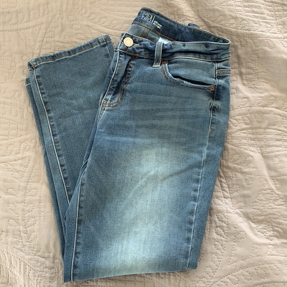 ‘Time and True’ Petite Straight Leg Jeans - Picture 2 of 6